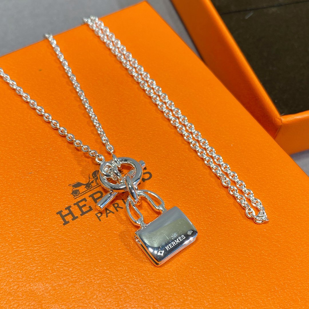[⭐Aura]CONSTANCE PEDANT SILVER NECKLACE