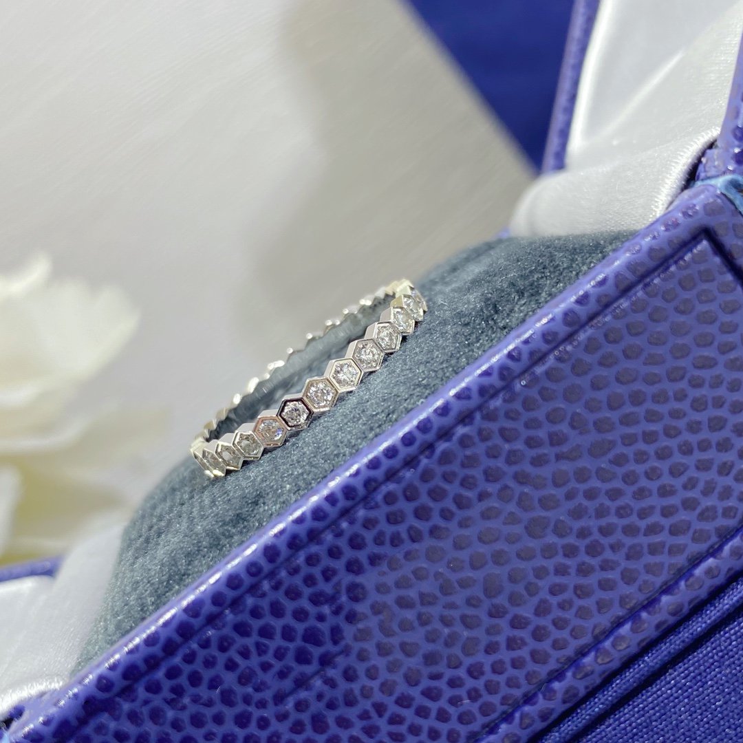 [⭐Aura]BEE LOVE DIAMOND PAVED SMALL RING