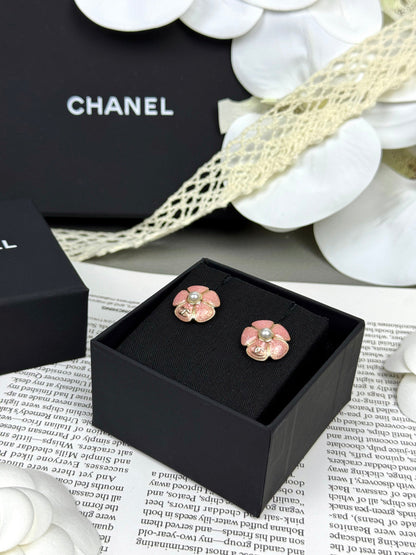 [⭐Aura]26C Pink Camellia Pearl Enamel Stud Earrings