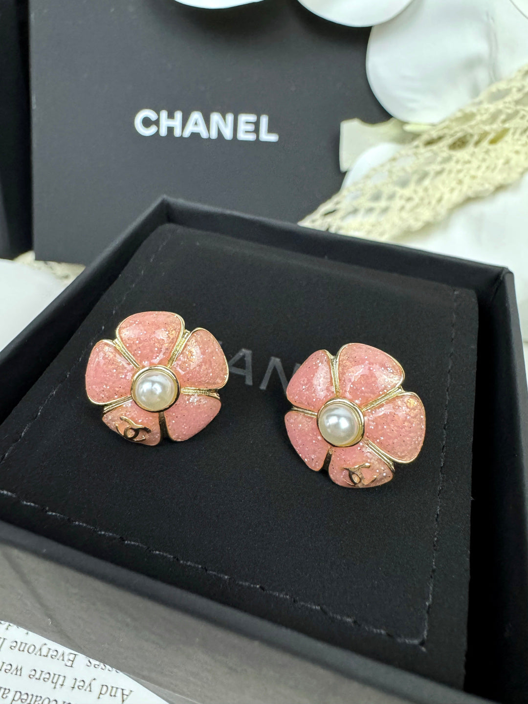 [⭐Aura]26C Pink Camellia Pearl Enamel Stud Earrings