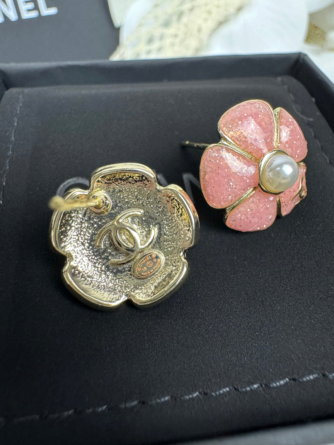 [⭐Aura]26C Pink Camellia Pearl Enamel Stud Earrings