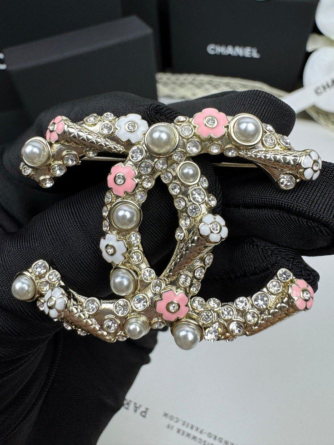 [⭐Aura]26C Pink-White Enamel Ice Cream Cone Double C Brooch