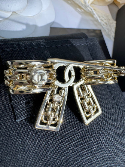 [⭐Aura]25K Hollow Bow Brooch