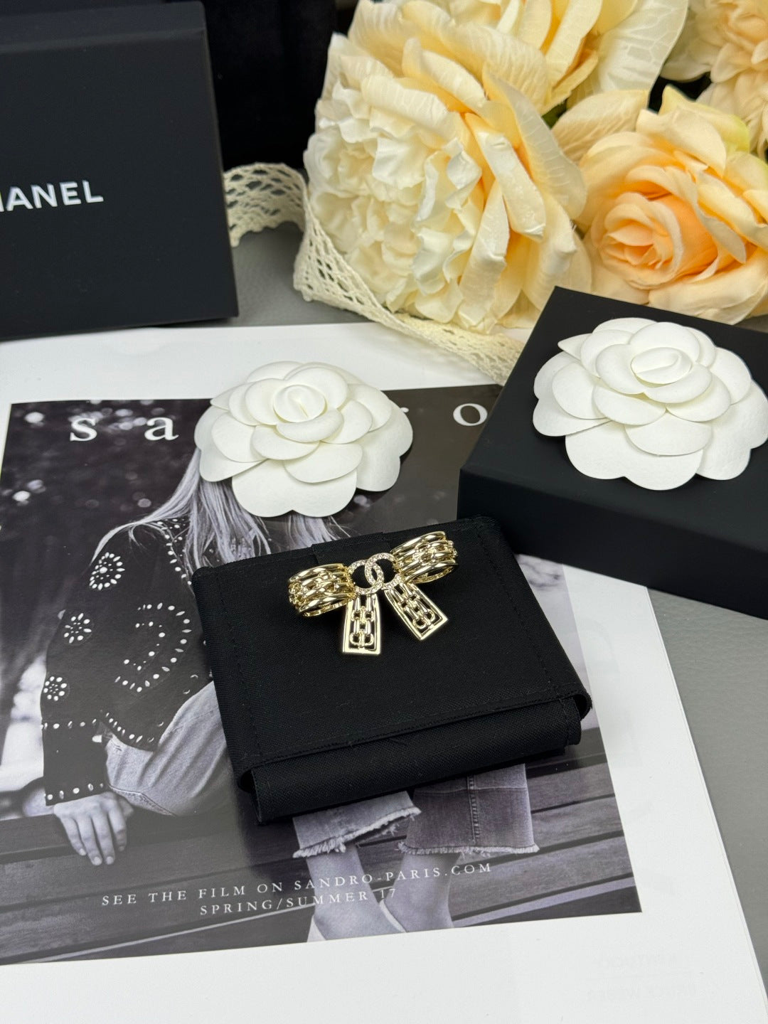 [⭐Aura]25K Hollow Bow Brooch