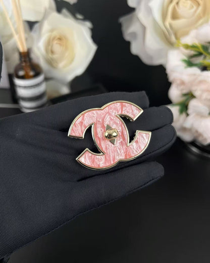[⭐Aura]Pink Resin Classic Brooch 5cm