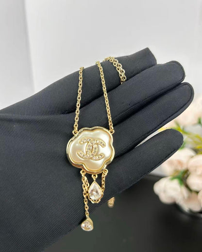 [⭐Aura]Cloud Pearl Mother-of-Pearl Diamond Chain Pendant Necklace