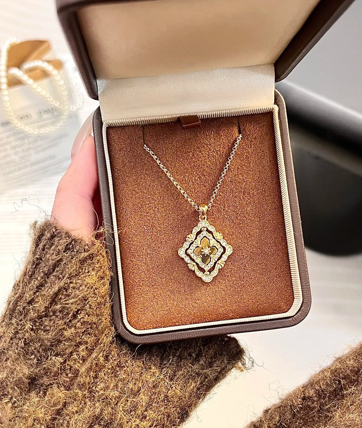 [⭐Aura] B.C.L ENAMEL ROTATING SINGLE-DIAMOND NECKLACE（Various colors）