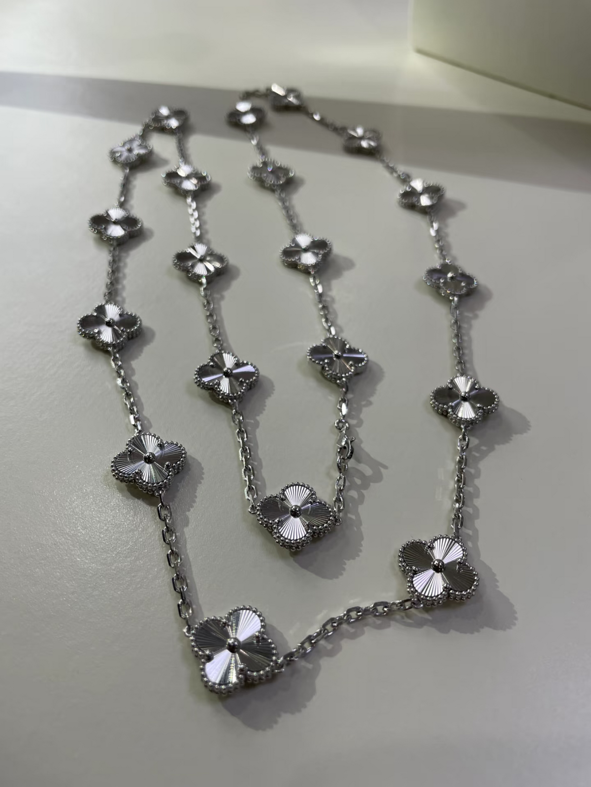 [⭐Aura]CLOVER 20 MOTIFS SILVER LASER