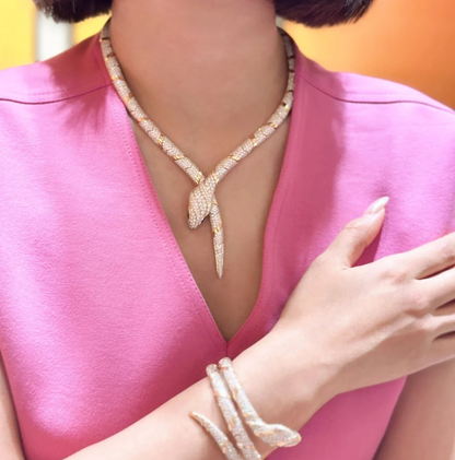 [⭐Aura]HAUTE COUTURE GOLD SERPENTI NECKLACE