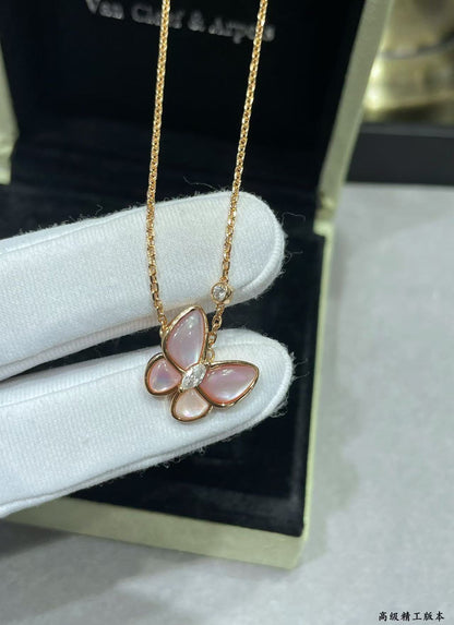 [⭐Aura]BUTTERFLY PINK MOTHER-OF-PEARL DIAMOND NECKLACE