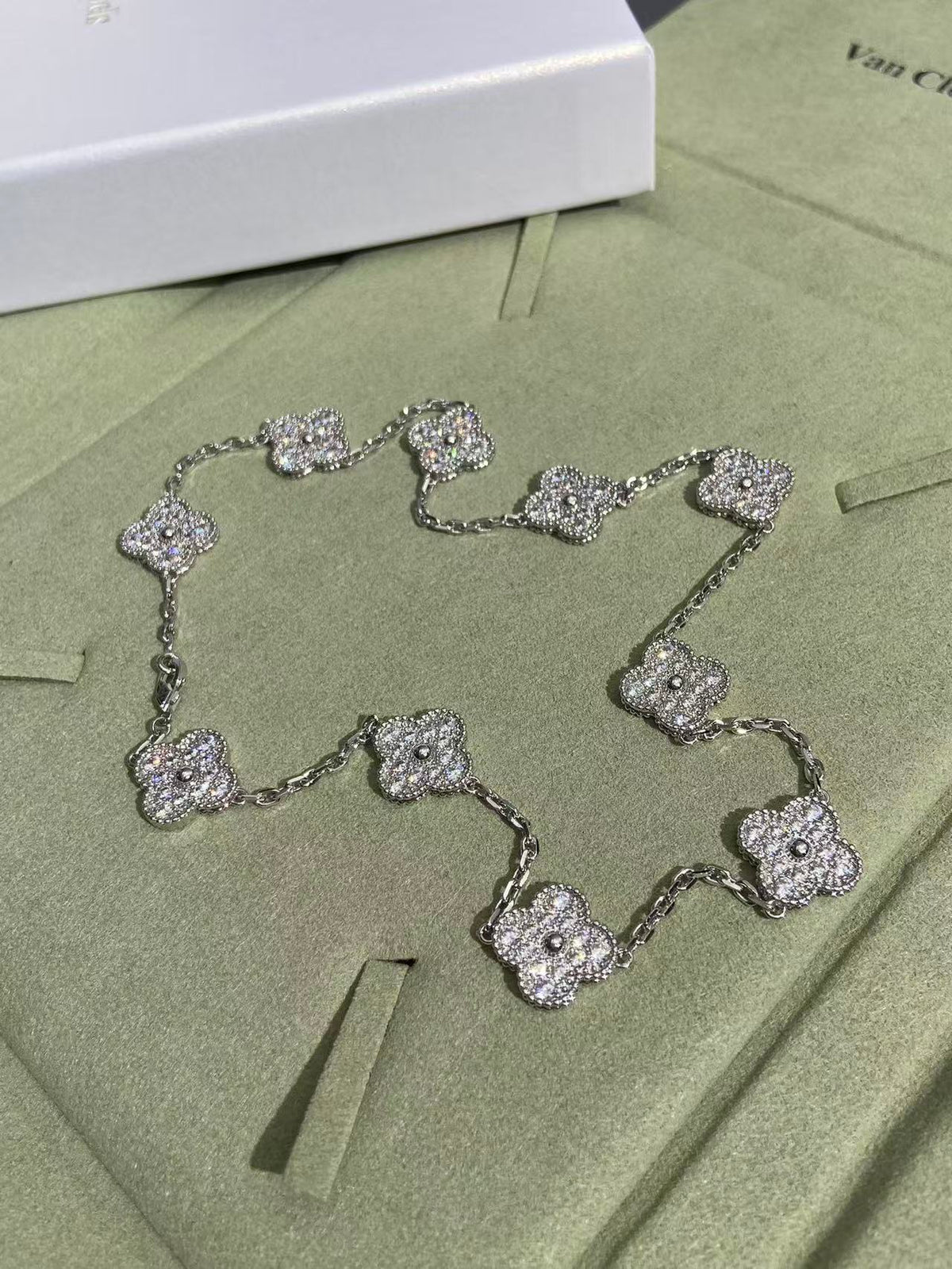 [⭐Aura]CLOVER 10 MOTIFS  FULL DIAMOND NECKLACE