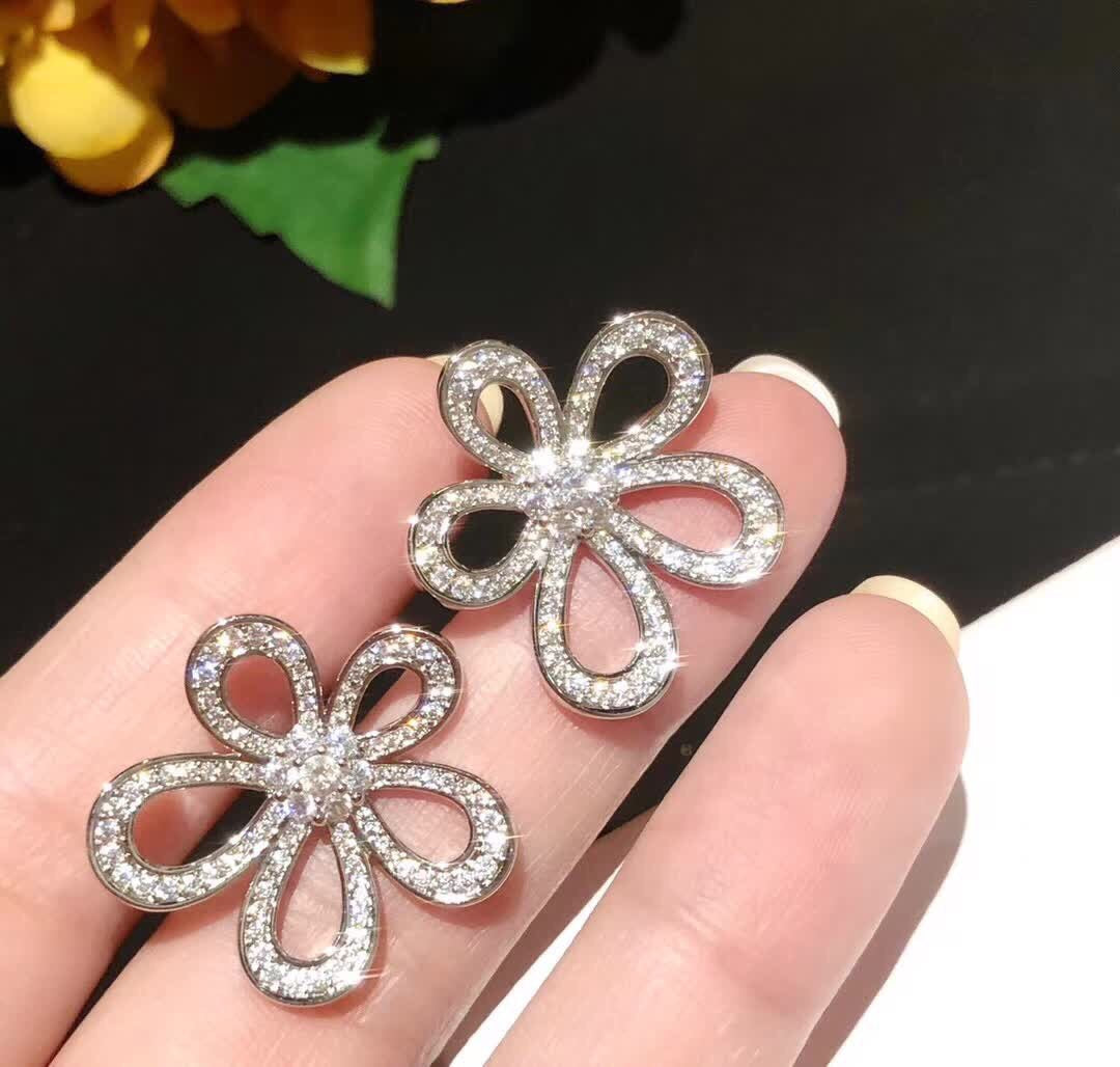 [⭐Aura]FLOWERLACE EARRINGS FULL DIAMONDS
