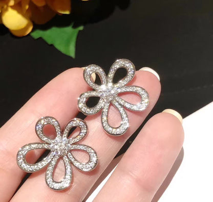 [⭐Aura]FLOWERLACE EARRINGS FULL DIAMONDS