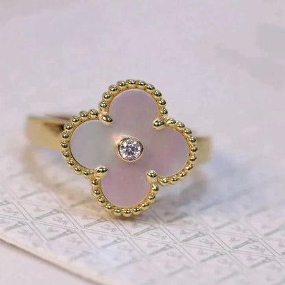 [⭐Aura]CLOVER PINK MOP RING GOLD DIAMOND