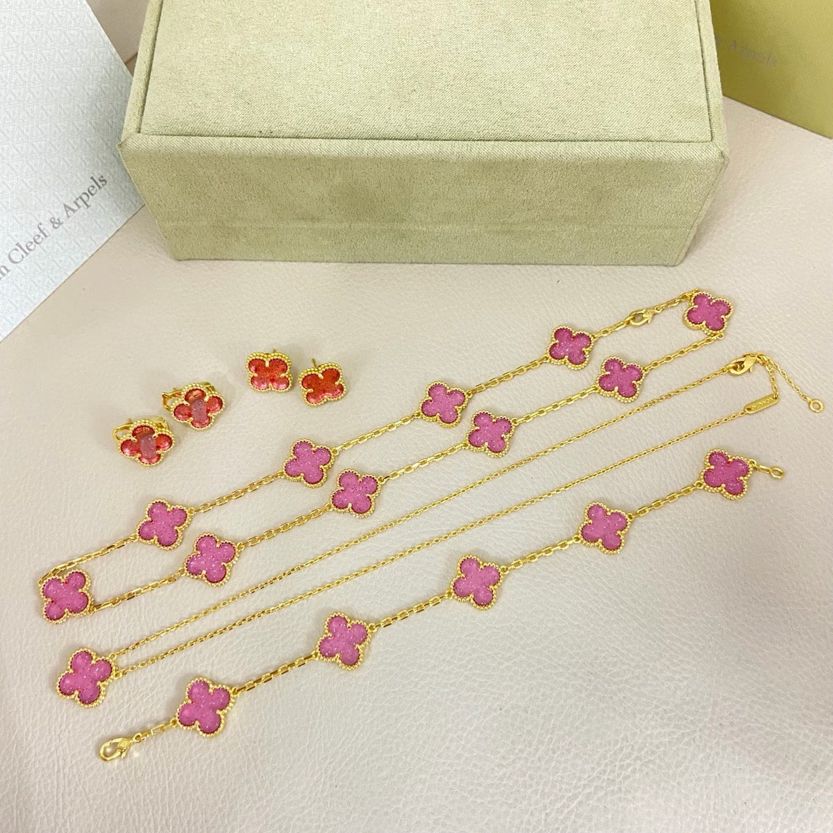 [⭐Aura]CLOVER 10 MOTIFS  NEW BUBBLE PINK ENAMEL
