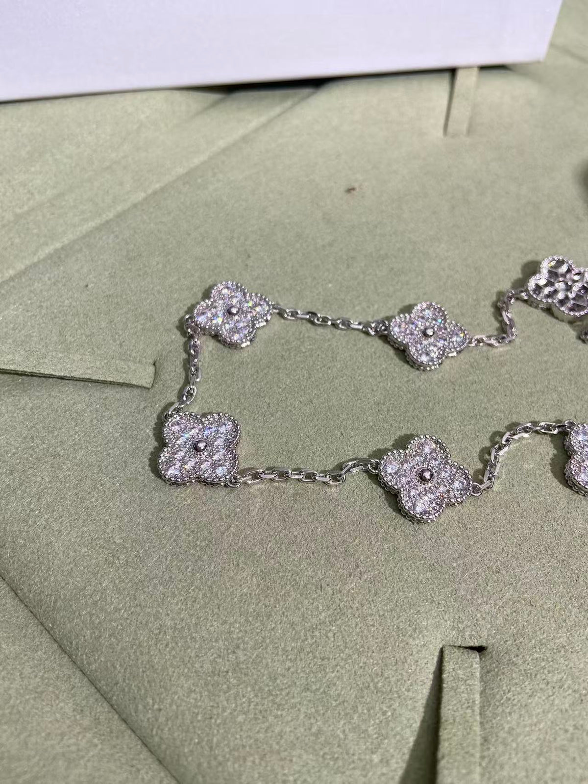 [⭐Aura]CLOVER 10 MOTIFS  FULL DIAMOND NECKLACE