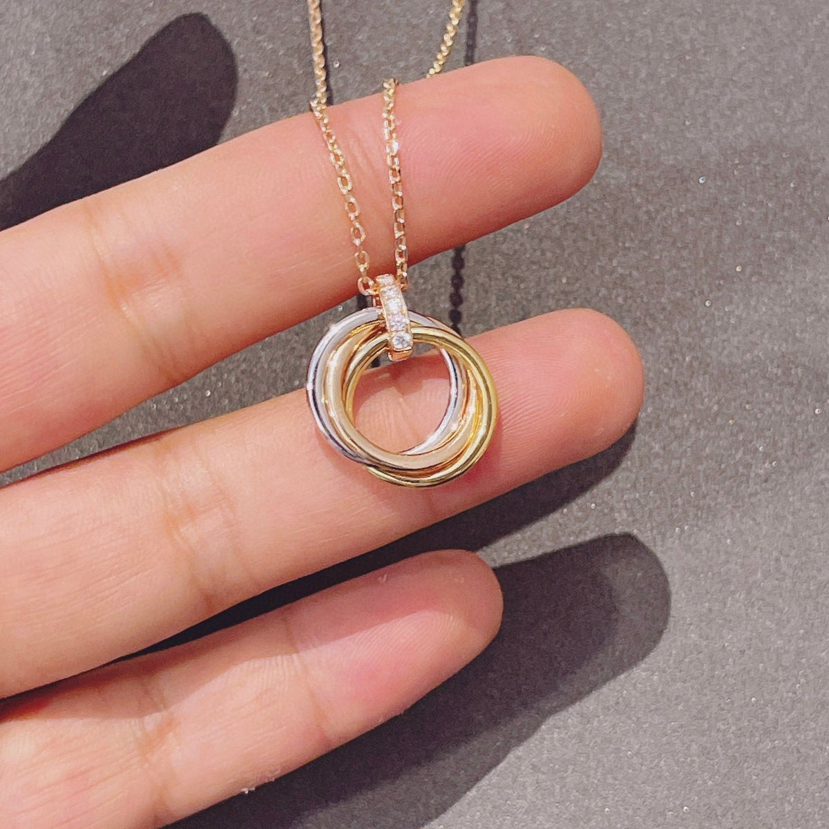 [⭐Aura]TRINITY NECKLACE GOLD  DIAMONDS