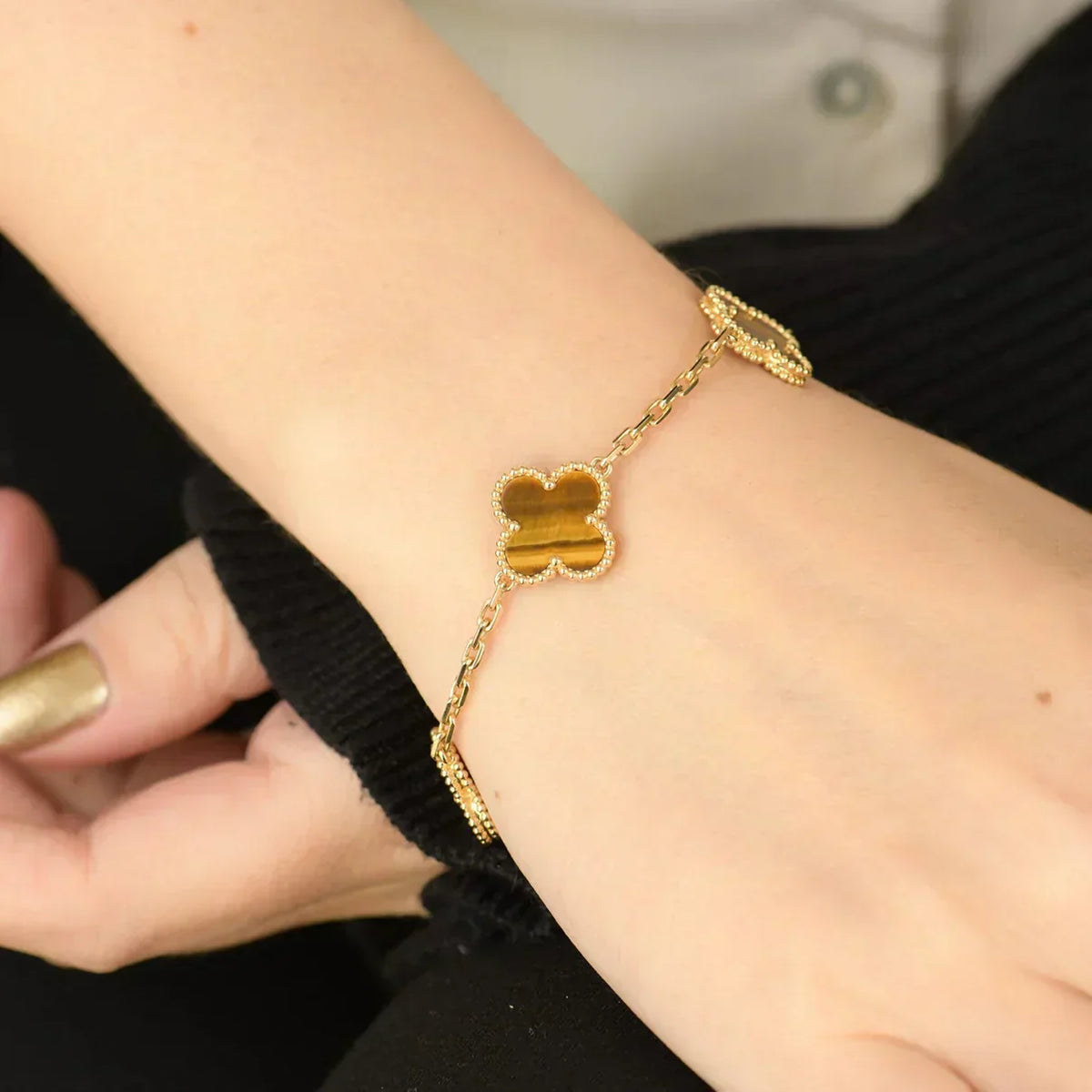 [⭐Aura] CLOVER 5 MOTIFS TIGER EYE BRACELET COLLECTION