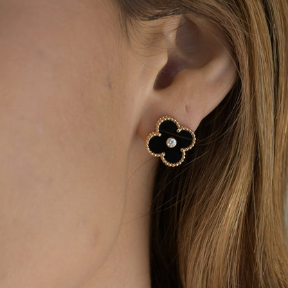 [⭐Aura]CLOVER MEDIUM 1 MOTIFS ONYX DIAMOND EARRINGS
