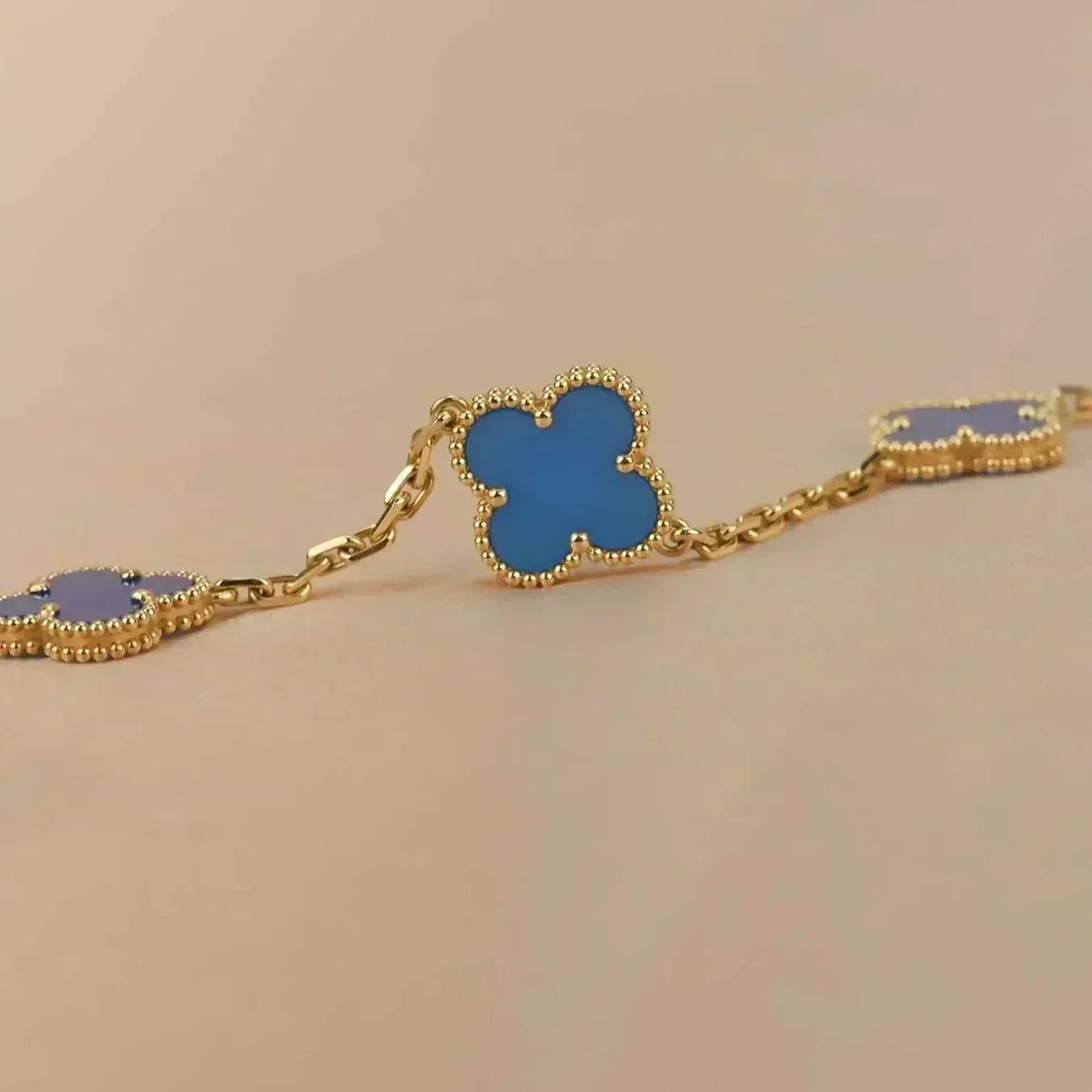 [⭐Aura] CLOVER 5 MOTIF BLUE AGATE BRACELET COLLECTION