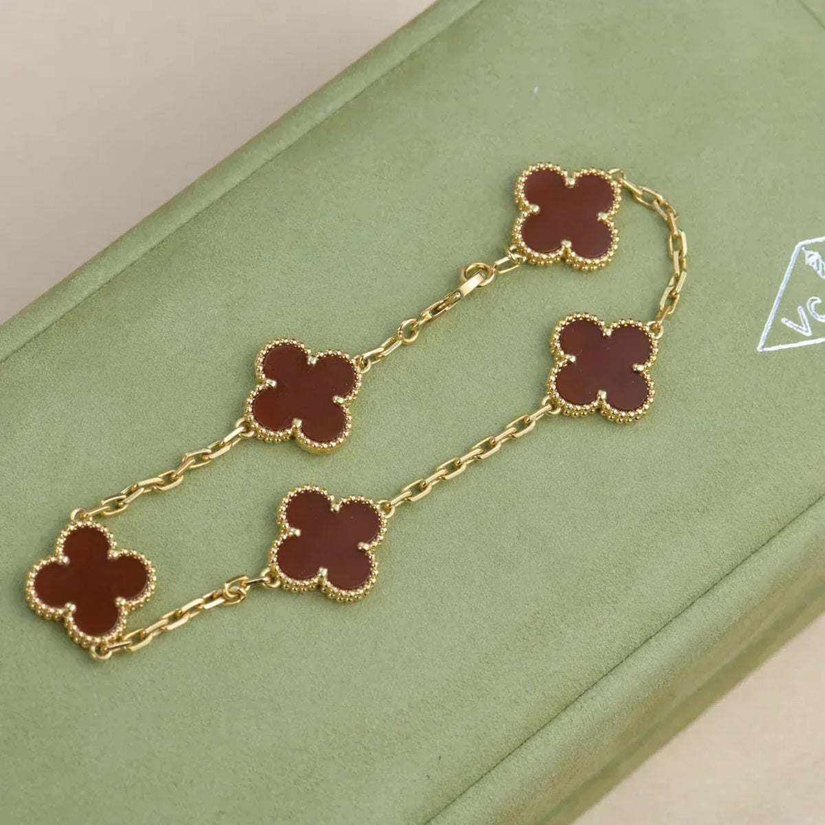 [⭐Aura] CLOVER 5 MOTIF RED CORNELIAN BRACELET COLLECTION