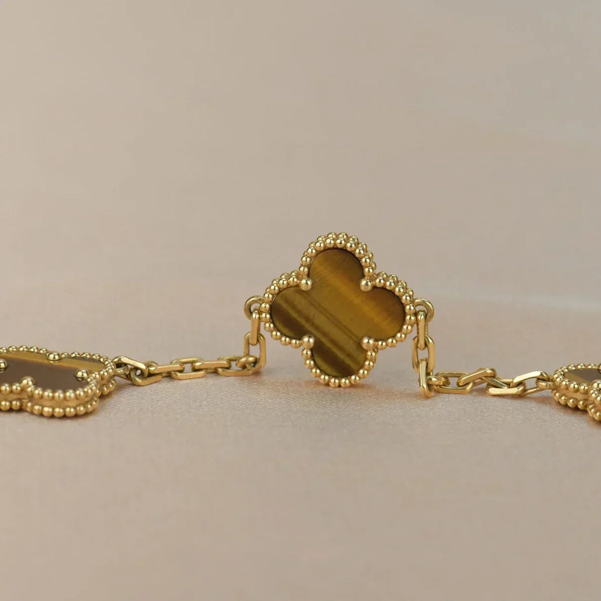 [⭐Aura] CLOVER 5 MOTIFS TIGER EYE BRACELET COLLECTION