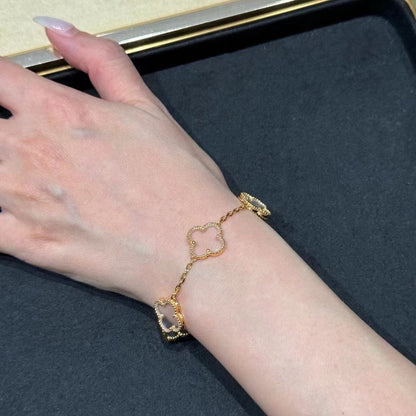 [⭐Aura]CLOVER 5 MOTIF ROCK CRYSTAL BRACELET