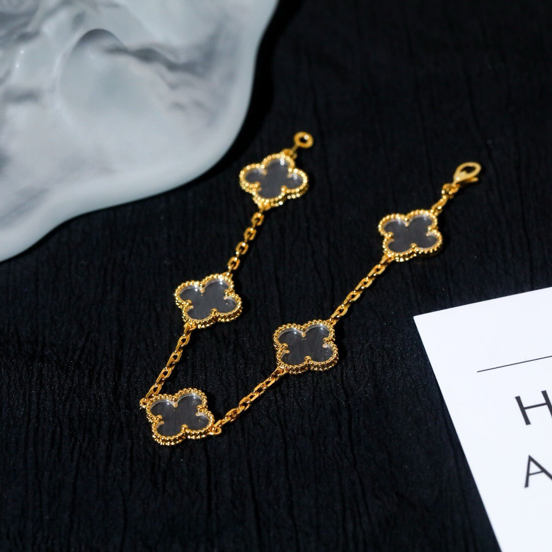 [⭐Aura]CLOVER 5 MOTIF ROCK CRYSTAL BRACELET