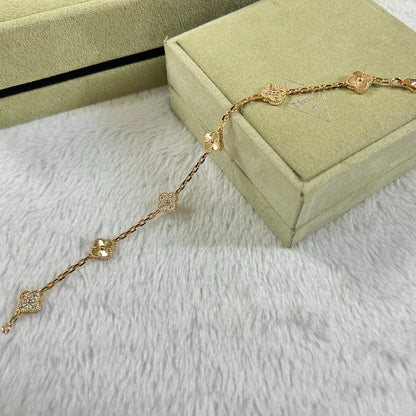 [⭐Aura]CLOVER 6 MOTIF DIAMOND LASER BRACELET