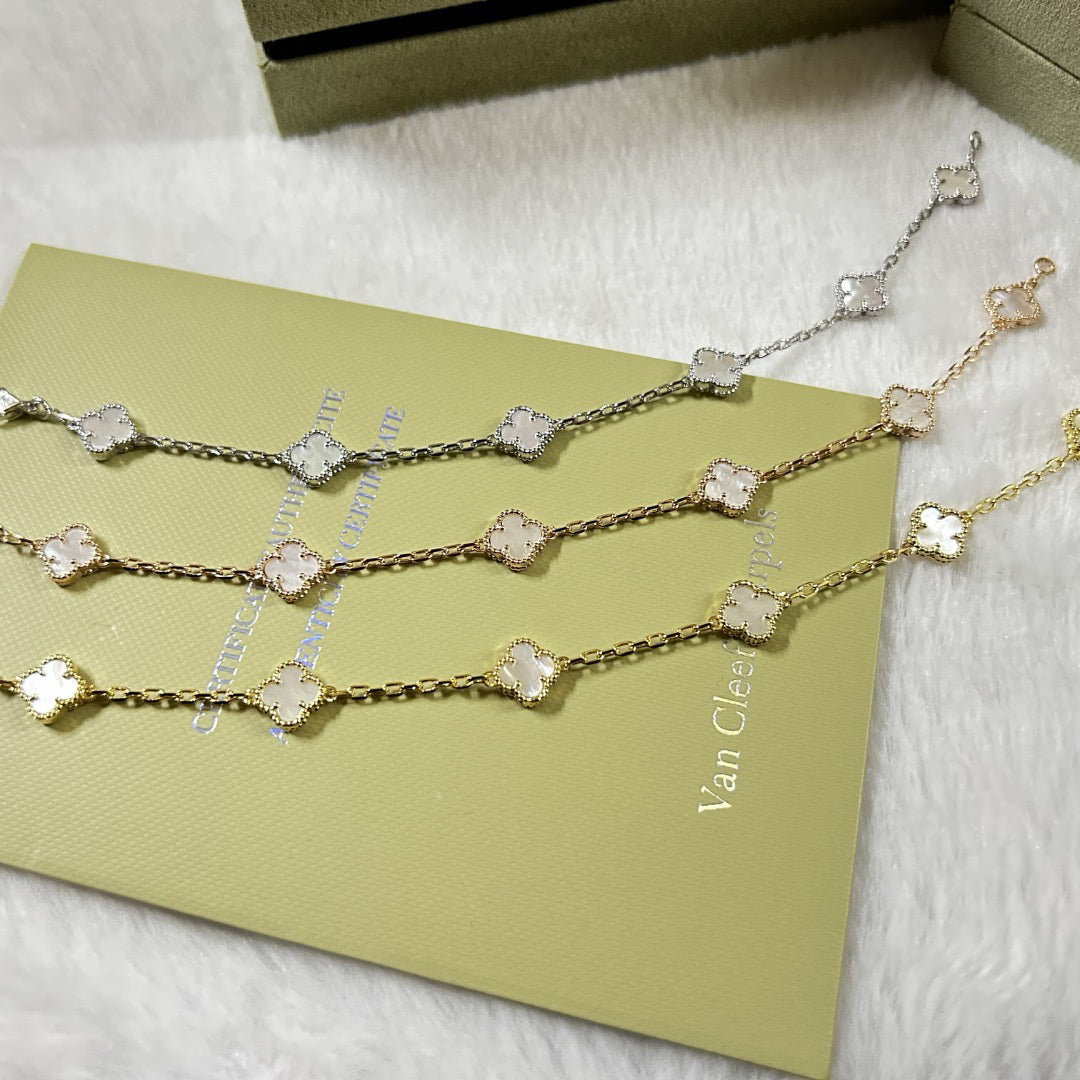[⭐Aura]CLOVER 6 MOTIF WHITE MOP BRACELET