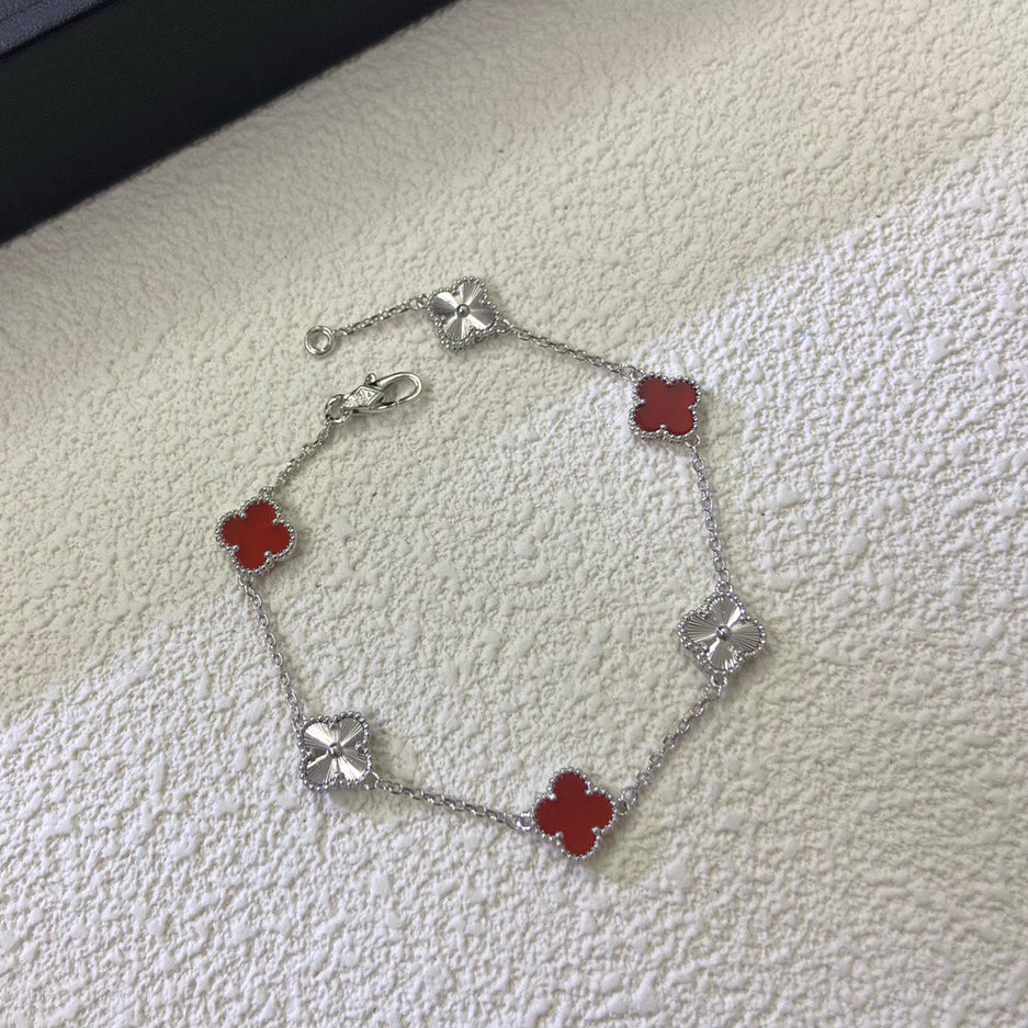 [⭐Aura]CLOVER 6 MOTIF RED AGATE LASER BRACELET