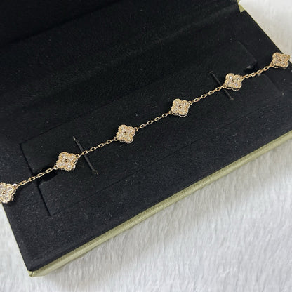 [⭐Aura]CLOVER 6 MOTIF DIAMOND BRACELET