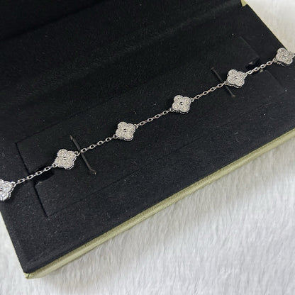 [⭐Aura]CLOVER 6 MOTIF DIAMOND BRACELET
