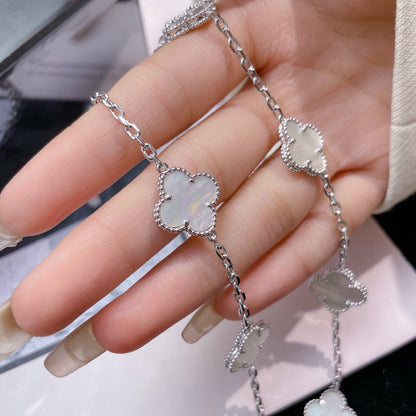 [⭐Aura]CLOVER 10 MOTIFS WHITE MOTHER OF PEARL NECKLACE