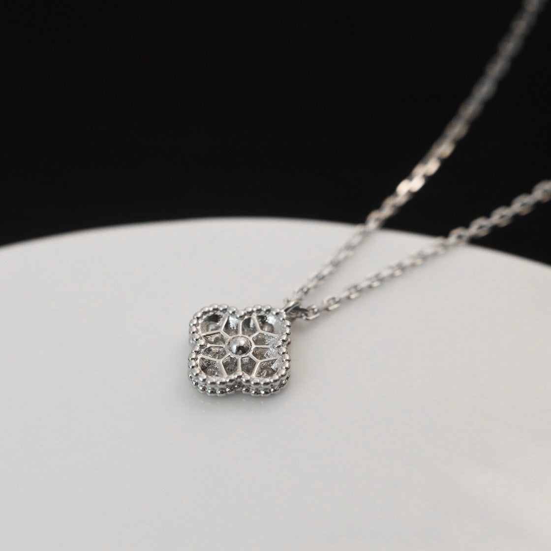 [⭐Aura]CLOVER MINI 9.5MM PENDANT DIAMOND NECKLACE
