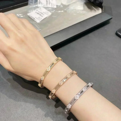 [⭐Aura]CLOVER BRACELET 4MM DIAMONDS