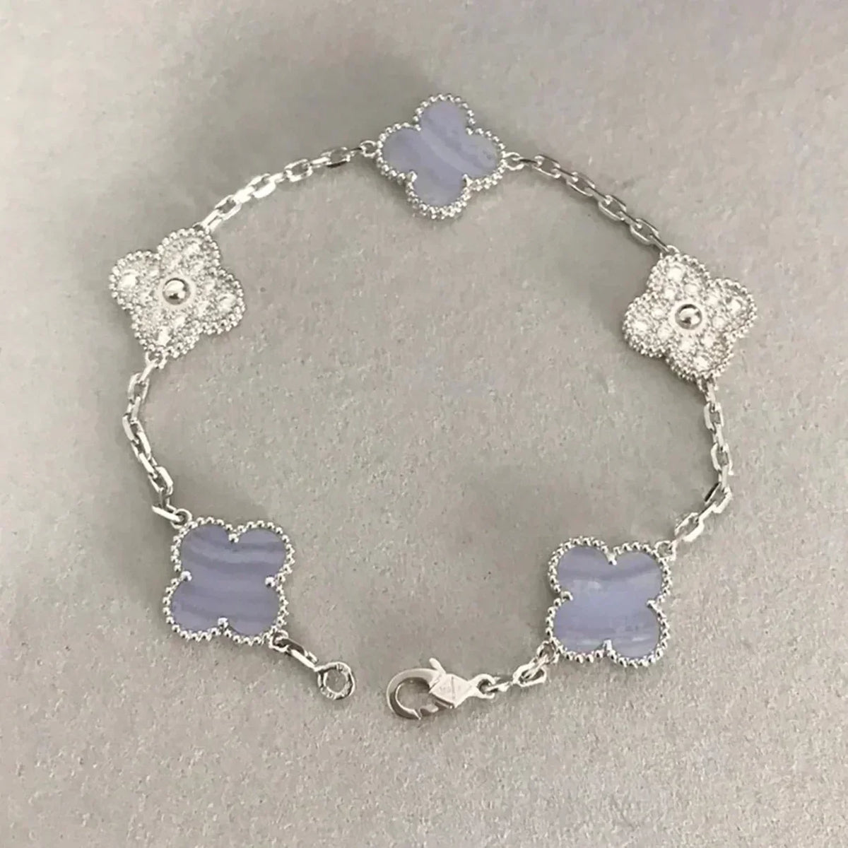 [⭐Aura] CLOVER 5 MOTIF PURPLE CHALCEDONY BRACELET COLLECTION