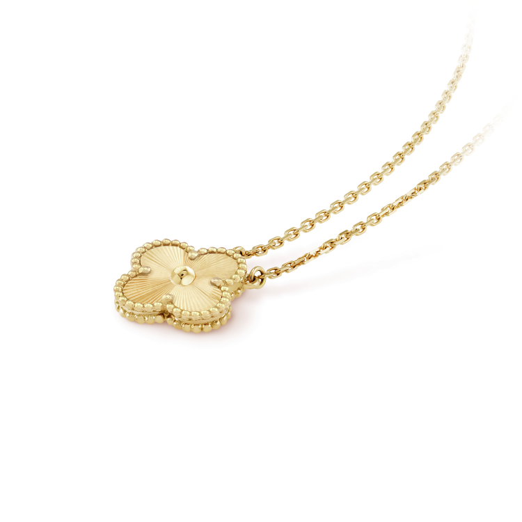 [⭐Aura]CLOVER 15MM LASER NECKLACE
