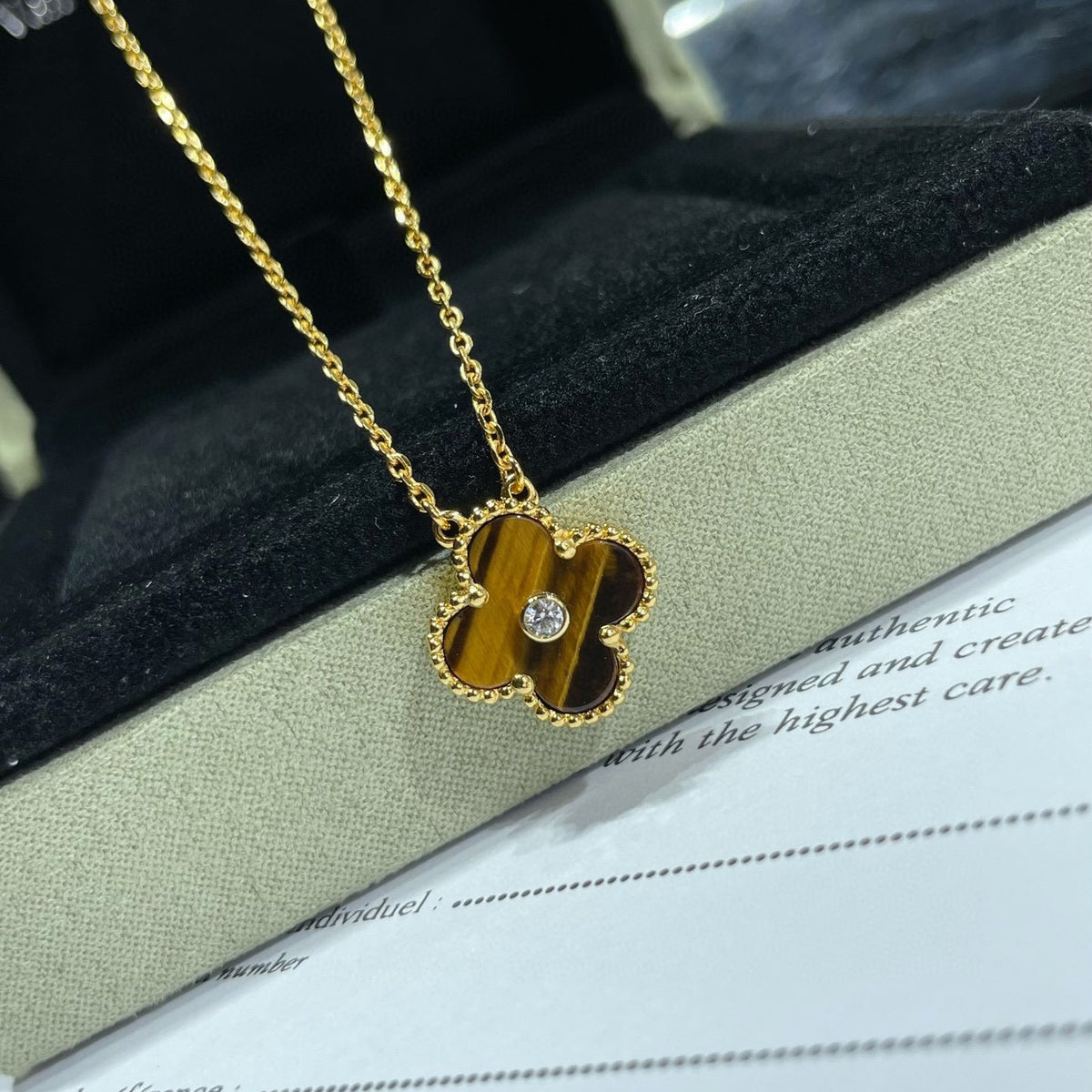 [⭐Aura]CLOVER 15MM DIAMOND AND YELLOW TIGER'S EYE AGATE necklace