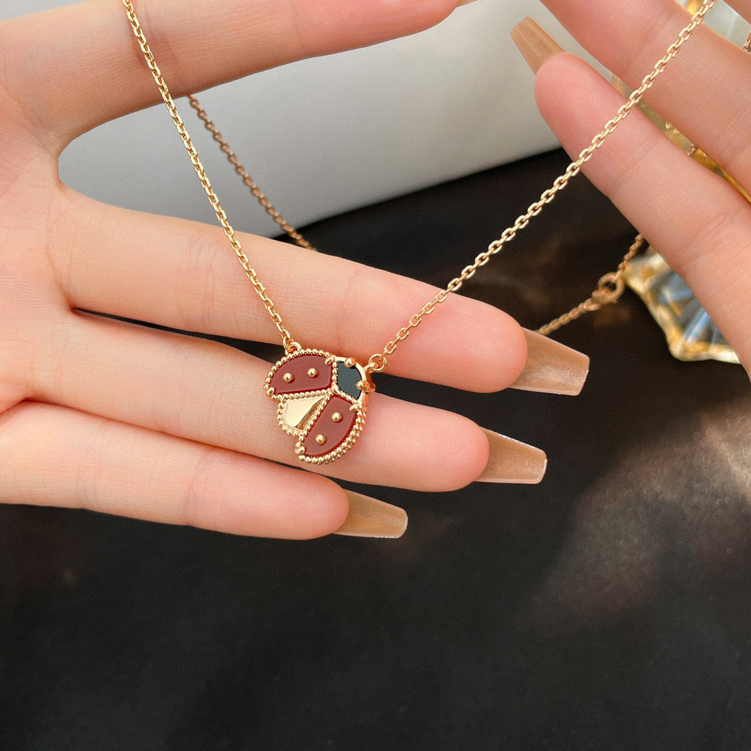 [⭐Aura]LUCKY  CARNELIANS LADYBUG NECKLACE
