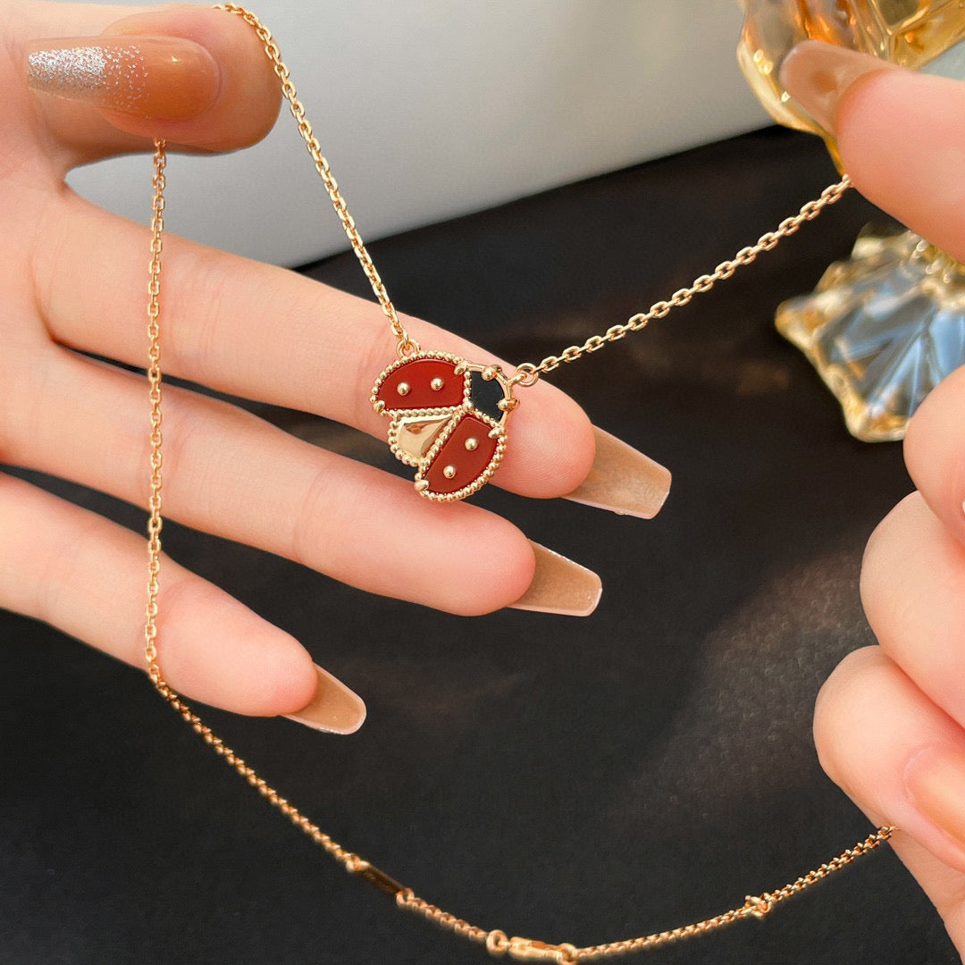 [⭐Aura]LUCKY  CARNELIANS LADYBUG NECKLACE
