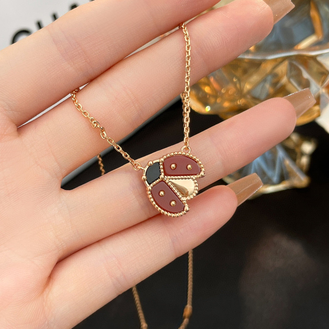 [⭐Aura]LUCKY  CARNELIANS LADYBUG NECKLACE