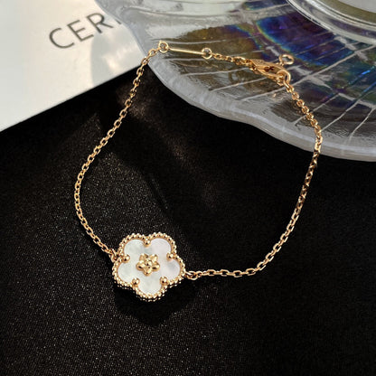 [⭐Aura]LUCKY WHITE MOP PLUM BLOSSOM  BRACELET