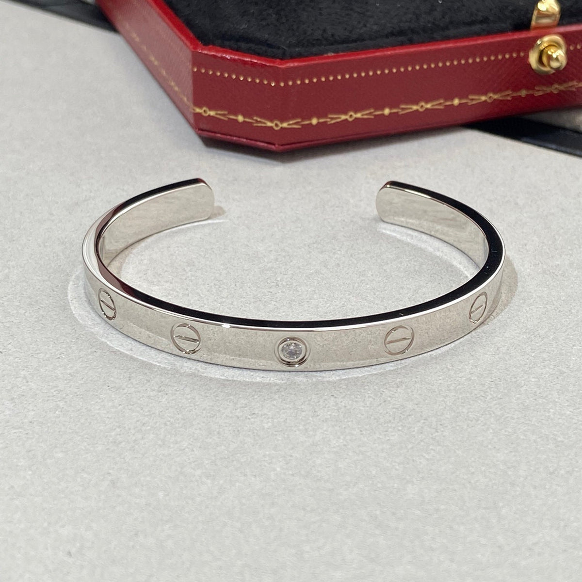 [⭐Aura]LOVE BRACELET 6.1MM 1 DIAMOND OPEN CUFF