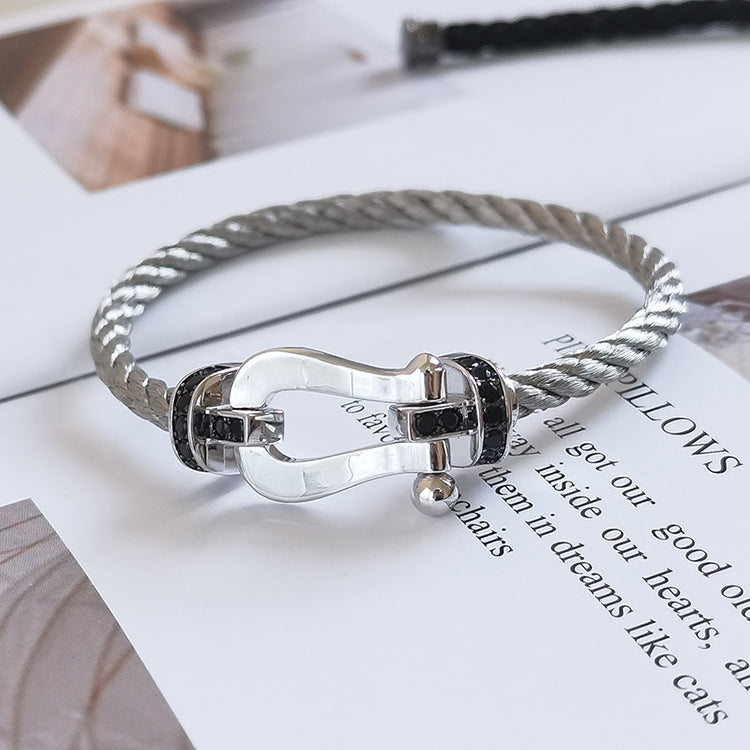 [⭐Aura]FORCE LARGE HORSESHOE BLACK DIAMOND BRACELET SILVER