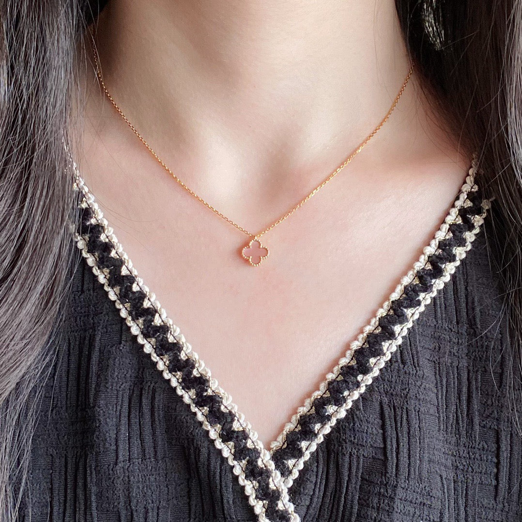 [⭐Aura]CLOVER 15MM PINK MOTHER-OF-PEARL SINGLE FLOWER NECKLACE