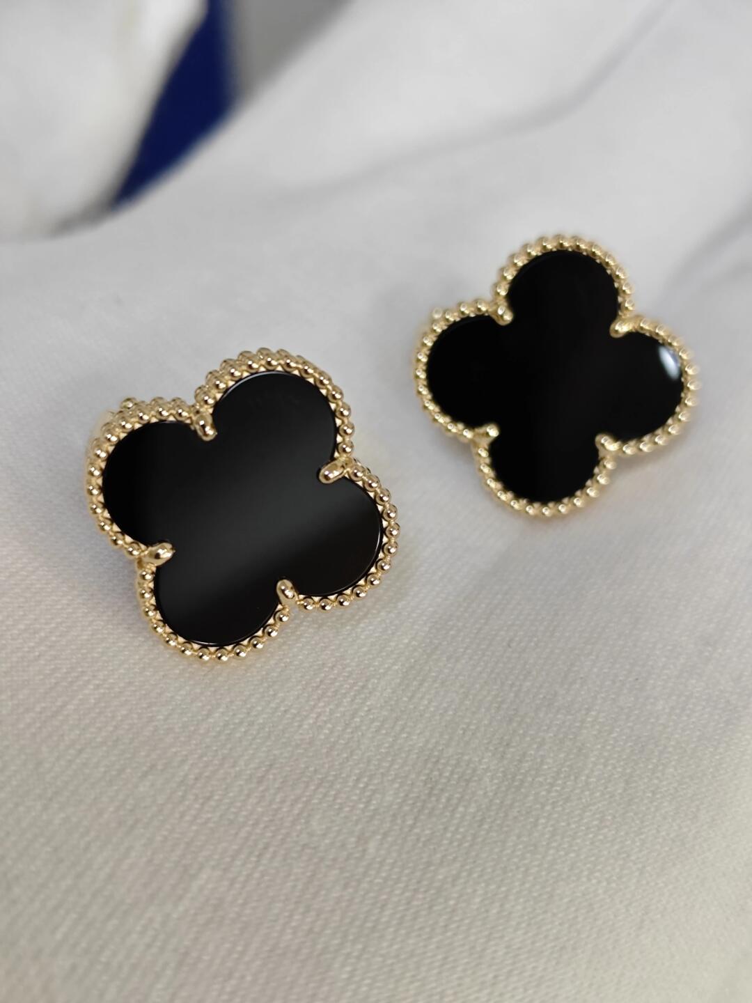 [⭐Aura]CLOVER 20MM BLACK MOP EARRINGS