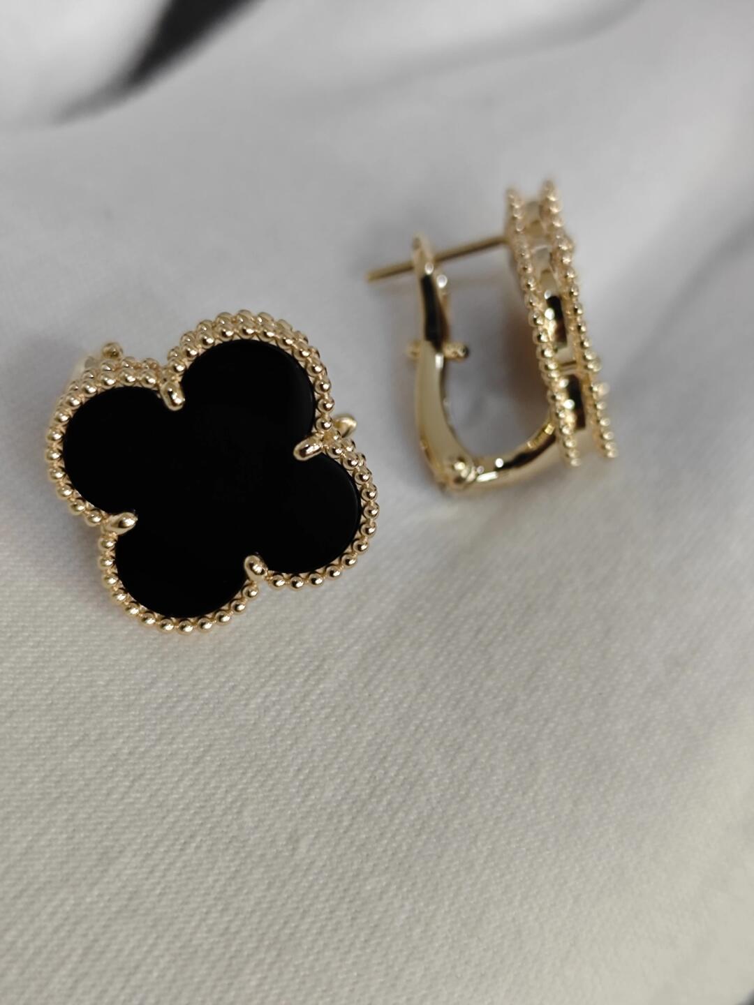 [⭐Aura]CLOVER 20MM BLACK MOP EARRINGS
