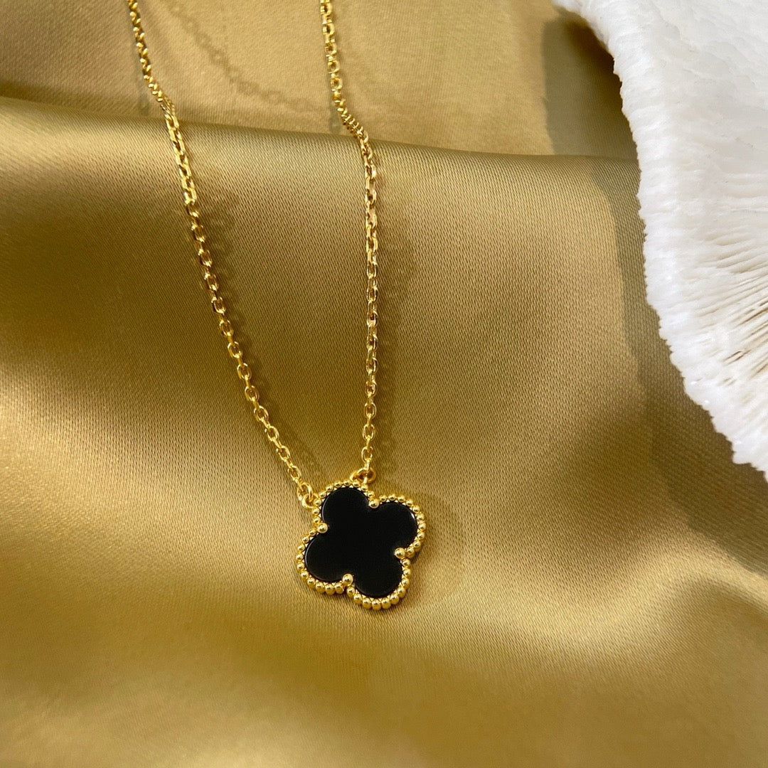 [⭐Aura]CLOVER 15MM BLACK ONYX SINGLE FLOWER NECKLACE