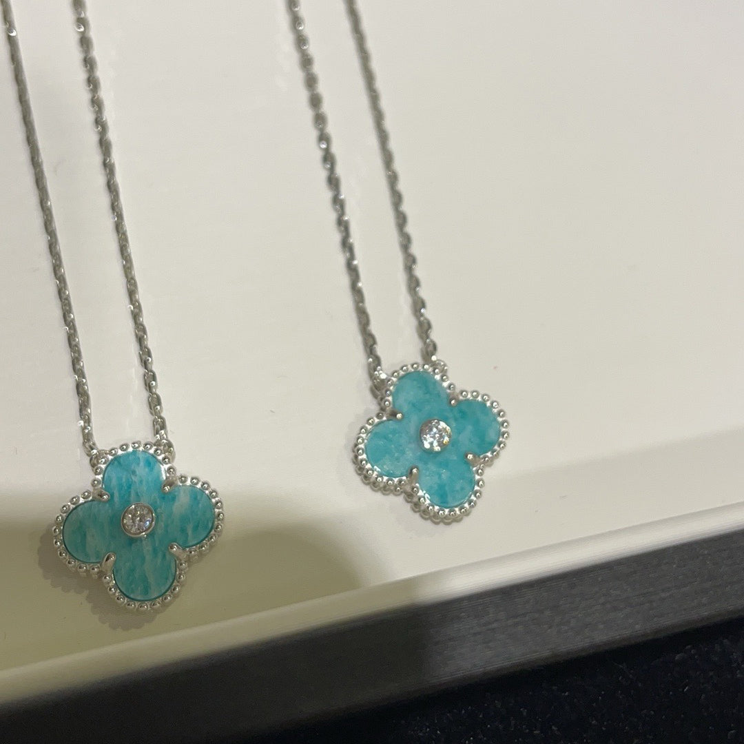 [⭐Aura]CLOVER 15MM DIAMOND SVRES PORCELAIN  NECKLACE SILVER